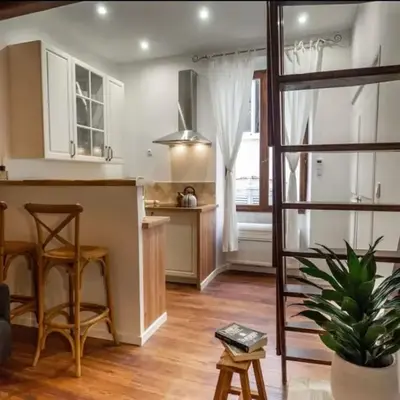 Lovely air-conditioned studio - Vieil Antibes