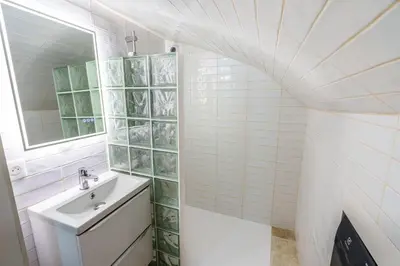 Salle de bains dans l'établissement 2 pièces Cœur du Vieil Antibes
