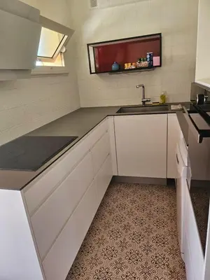 Cuisine ou kitchenette dans l'établissement 3P Vue Mer Centre Ville