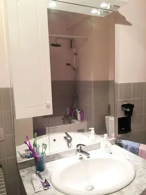 Salle de bains dans l'établissement Cannes 2pièces Croisette Martinez