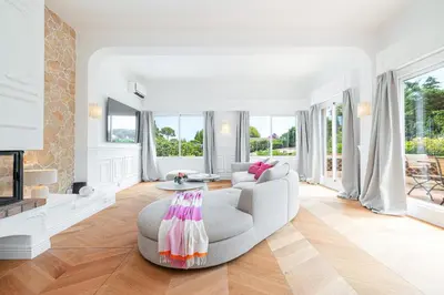 Coin salon dans l'établissement Villa Marli