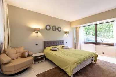 Un ou plusieurs lits dans un hébergement de l'établissement Villa Emilia, vue mer, Super-Cannes
