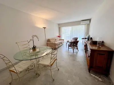 Coin salon dans l'établissement L'Hacienda