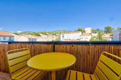 Balcon ou terrasse dans l'établissement Cosy 1 BR Flat with balcony near La Croisette