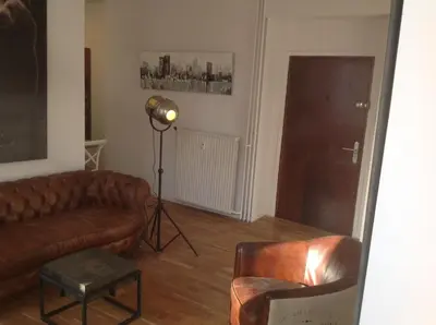 Coin salon dans l'établissement Appartement Cannes rue Marceau