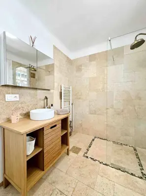 Salle de bains dans l'établissement Les Naïades