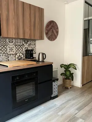 Cuisine ou kitchenette dans l'établissement Au coeur du vieil Antibes