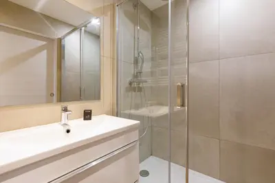 Salle de bains dans l'établissement L'Elégant YourHostHelper