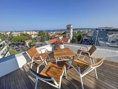 Balcon ou terrasse dans l'établissement Wow Splendide 3-4 pcs Duplex Rooftop Vue mer by Olam Properties