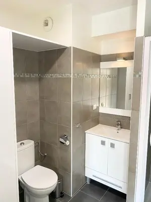 Salle de bains dans l'établissement Proche Palais Des Festivals - Croisette,Studio Bella - Palmazur Vacances
