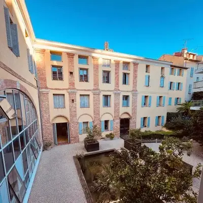 MACE Appartement avec SPA dans quartier Historique Exclusif Calme Coeur d'Antibes