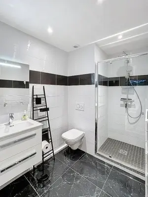 Salle de bains dans l'établissement 2Pièces Marina Baie des Anges