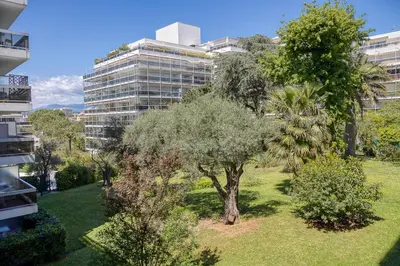 Jardin de l'établissement Le Tanit Corinth - Apt 4 Prs, Clim, Piscine