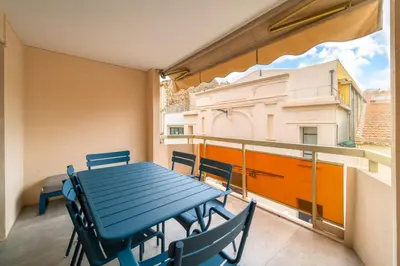 Balcon ou terrasse dans l'établissement REF 1967 - Cannes Center - Apartment for rent