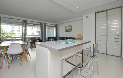 Plan de l'établissement Awesome Apartment In Antibes With Wifi