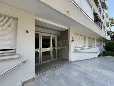 Façade ou entrée de l'établissement 2P proche mer sib06