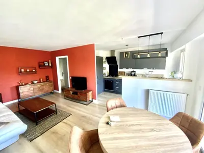 Cuisine ou kitchenette dans l'établissement Antibes t3