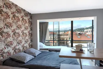 Coin salon dans l'établissement Le Grand Hôtel -Centre Croisette