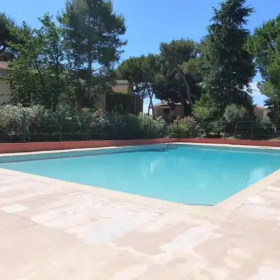 Appartement 2 pièces avc piscine