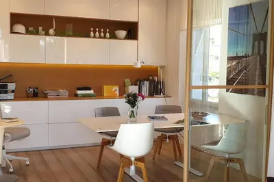 Cuisine ou kitchenette dans l'établissement Cannes Croisette Loft vue mer