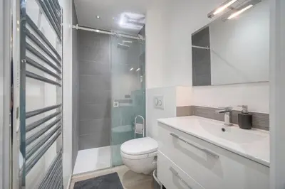 Salle de bains dans l'établissement Le Nico - Elégant - Centre - VCA