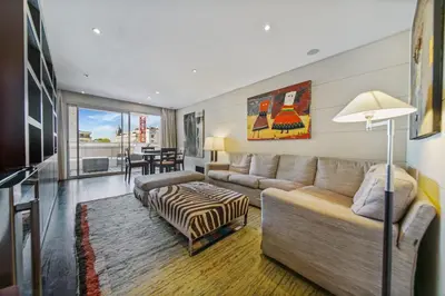 Télévision ou salle de divertissement dans l'établissement REF 1319 - Cannes Center - Apartment for rent