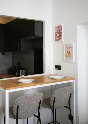 Cuisine ou kitchenette dans l'établissement 2P au coeur du Vieil Antibes