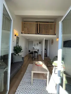 Coin salon dans l'établissement Le Nid d Azur Duplex vue Mer Centre Ville