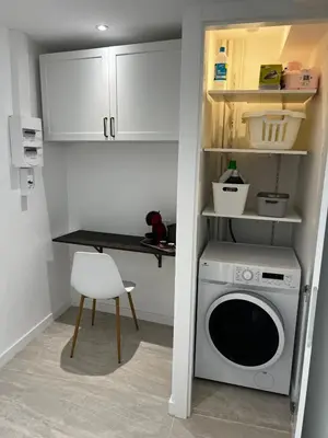 Cuisine ou kitchenette dans l'établissement 1-bedroom apartment 50 m from the beach with terrace swimming pool AC
