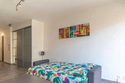Un ou plusieurs lits dans un hébergement de l'établissement Le Sylvaplana Centre Juan 3 couchages