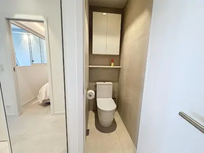 Salle de bains dans l'établissement 39m2 Croisette, terrasse, vue mer, garage