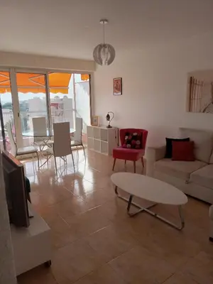 Coin salon dans l'établissement Appartement avec vue mer à Antibes