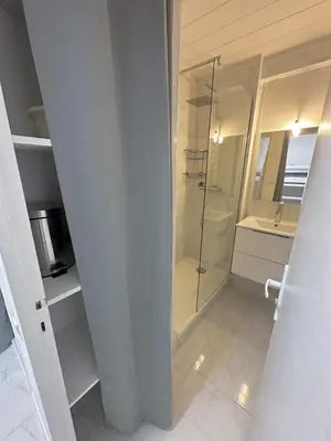 Salle de bains dans l'établissement Résidence Graziella Studio 406