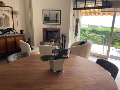 Coin salon dans l'établissement Architect's house 100m2 sea view, terraces 35m2