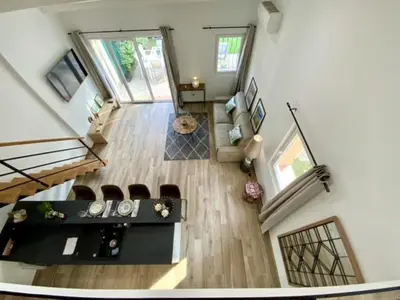 Télévision ou salle de divertissement dans l'établissement Villa Lagon