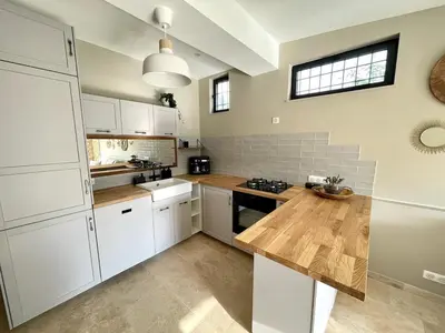 Cuisine ou kitchenette dans l'établissement La Bergerie Cannoise