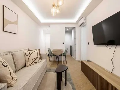 Télévision ou salle de divertissement dans l'établissement Elegant Apt with balcony 1BD 4P - Croisette Cannes