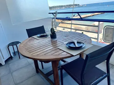 Balcon ou terrasse dans l'établissement T2 Le COLOMBIER