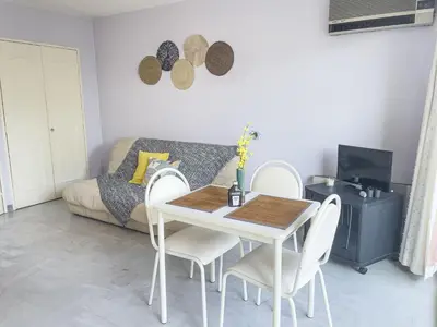 Coin salon dans l'établissement Azur Soleil