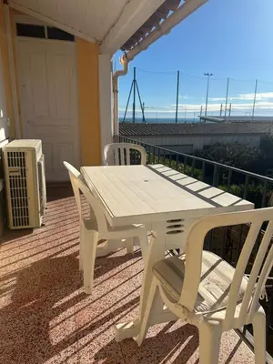 Balcon ou terrasse dans l'établissement Lumineux 2 pièces haut de villa