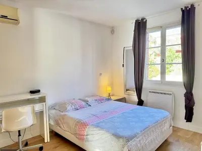Un ou plusieurs lits dans un hébergement de l'établissement Holiday Sun Villa