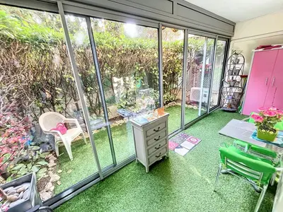 Jardin de l'établissement Cosy 1 bedroom Republique 236