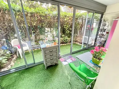 Jardin de l'établissement Cosy 1 bedroom Republique 236