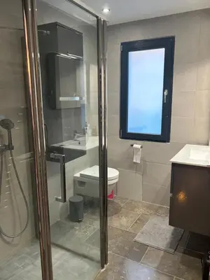 Salle de bains dans l'établissement AgarrusRentals 70m2, 2 chambres pour 4 Personnes avec bébé avec Terrasses a 200m des Plages, Palmbee Cannes
