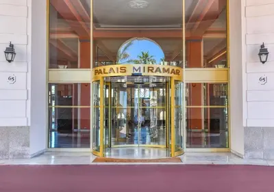 Façade ou entrée de l'établissement MIRAMAR-Studio tout confort sur la croisette