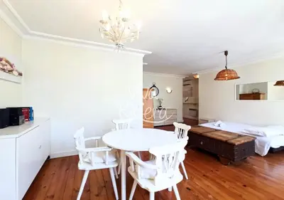 Télévision ou salle de divertissement dans l'établissement Viva Riviera 5 Rue Florian