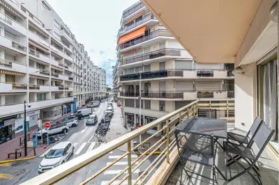 Balcon ou terrasse dans l'établissement Spacieux 3 chambres BALCON, MARTINEZ -CARLTON A3B130
