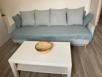 Coin salon dans l'établissement Bright and airy apartment for 2 guests near Marché Provencal