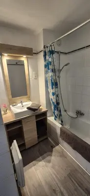 Salle de bains dans l'établissement Appartement avec Vue Cap d'Antibes