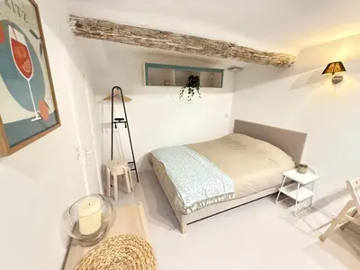 Un ou plusieurs lits dans un hébergement de l'établissement NEW - Studio Vieil Antibes - Les Remparts
